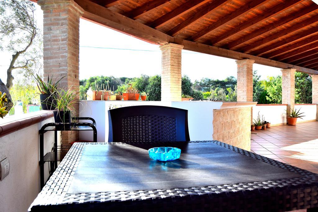 Mi Casa Es Tu Casa 79 Bed & Breakfast Portoscuso Exterior photo